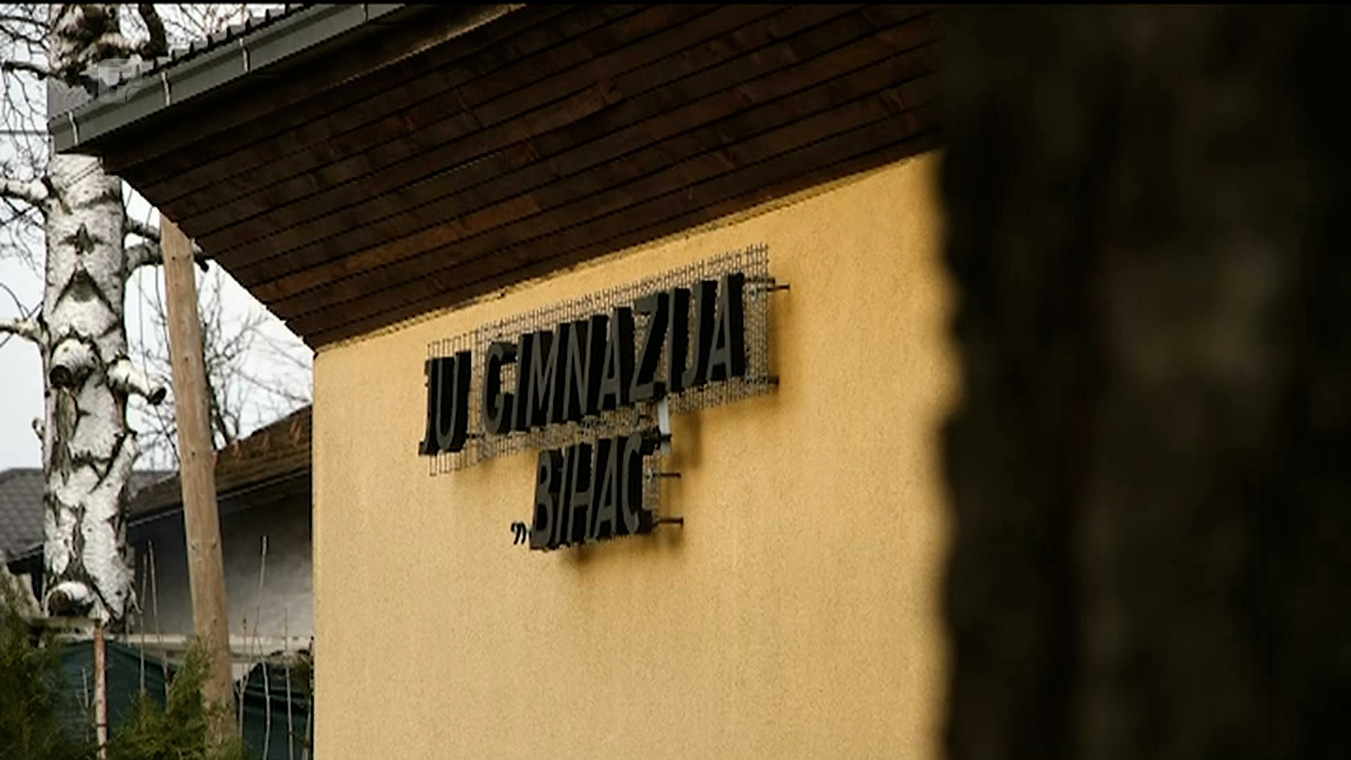 Sindikati obrazovanja i Vlada USK pregovaraju, štrajk upozorenja samo u srednjim školama